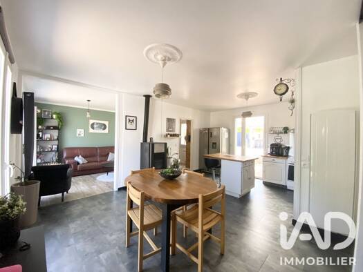 Maison à vendre 210 000 € 4 pièces 2 chambres 67 m² 579 m² de terrain Soullans 85300