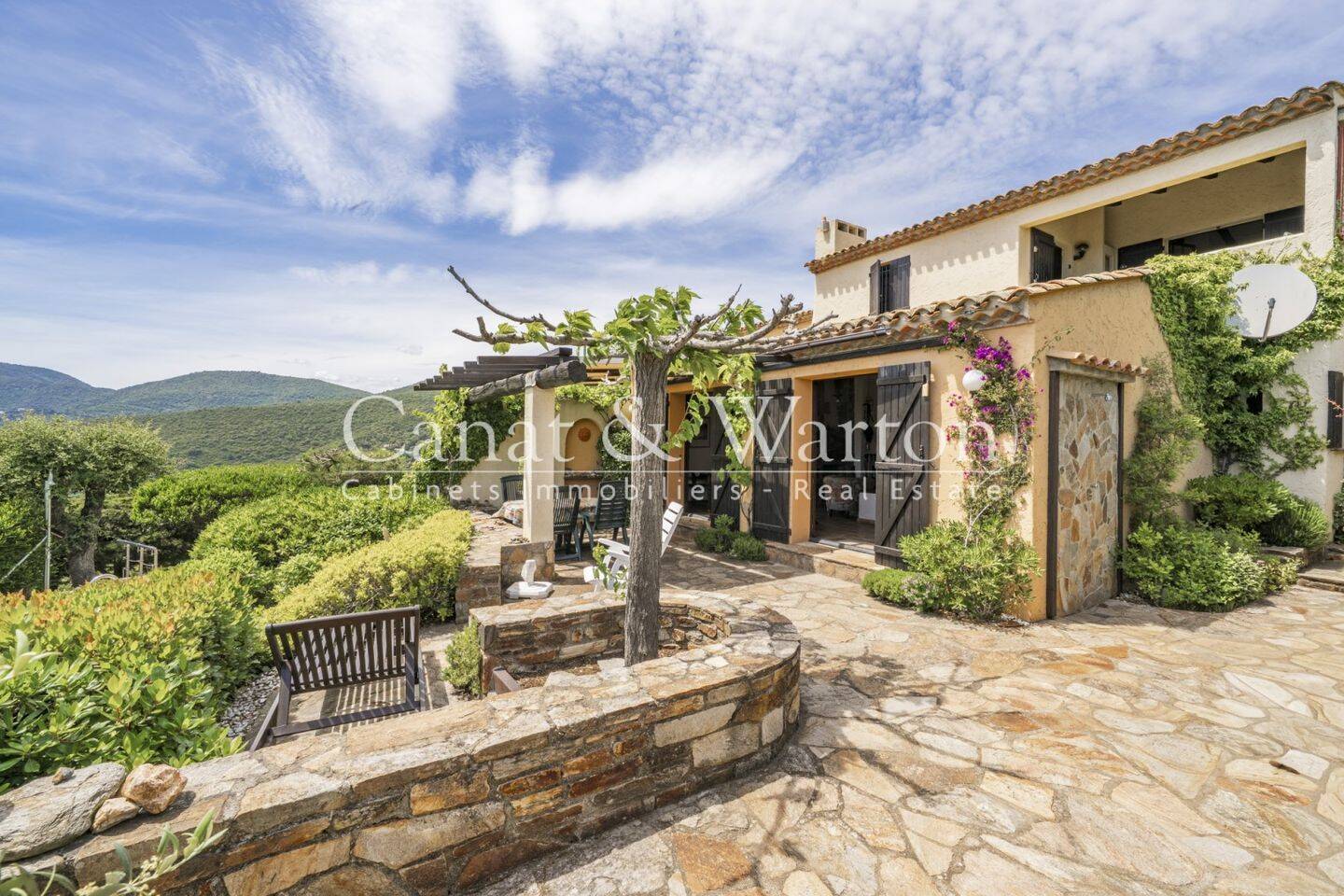 Maison à vendre, 298m², LA CROIX VALMER