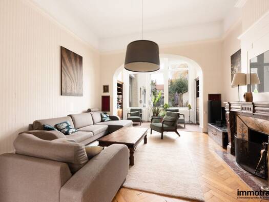 Maison à vendre 761 000 € 9 pièces 8 chambres 270 m² 303 m² de terrain Roubaix 59100