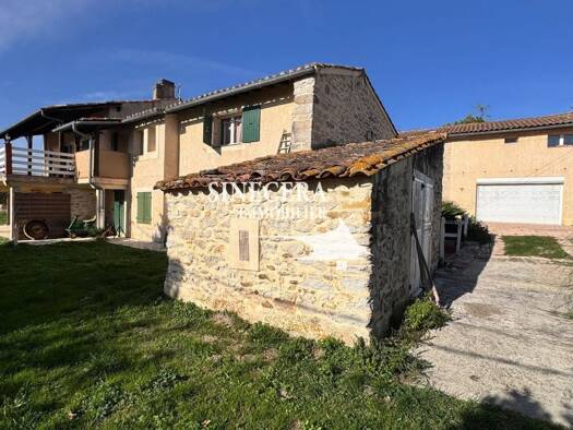 Maison à vendre 830 000 € 13 pièces 7 chambres 518 m² 270 000 m² de terrain Vaudreuille 31250