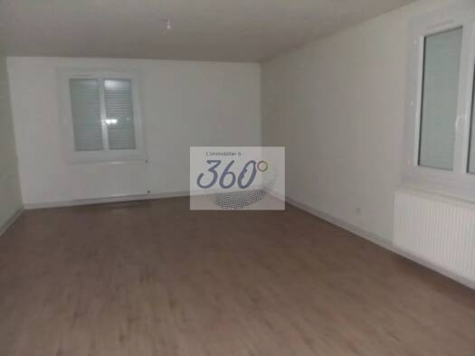 Appartement à louer 630 € 3 pièces 2 chambres 75,6 m² 1er étage Cluny 71250