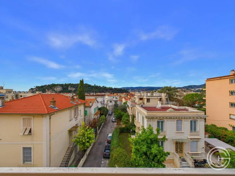 Maison à louer, 95m², NICE