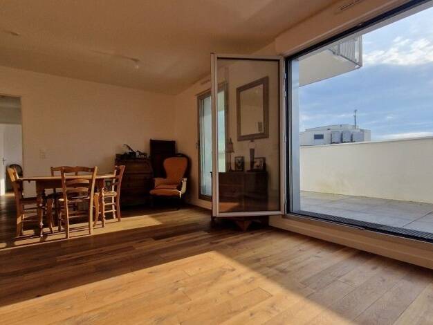 Appartement à vendre 569 000 € 3 pièces 2 chambres 80 m² Étage 5/6 Les Plantes Le Kremlin-Bicêtre 94270