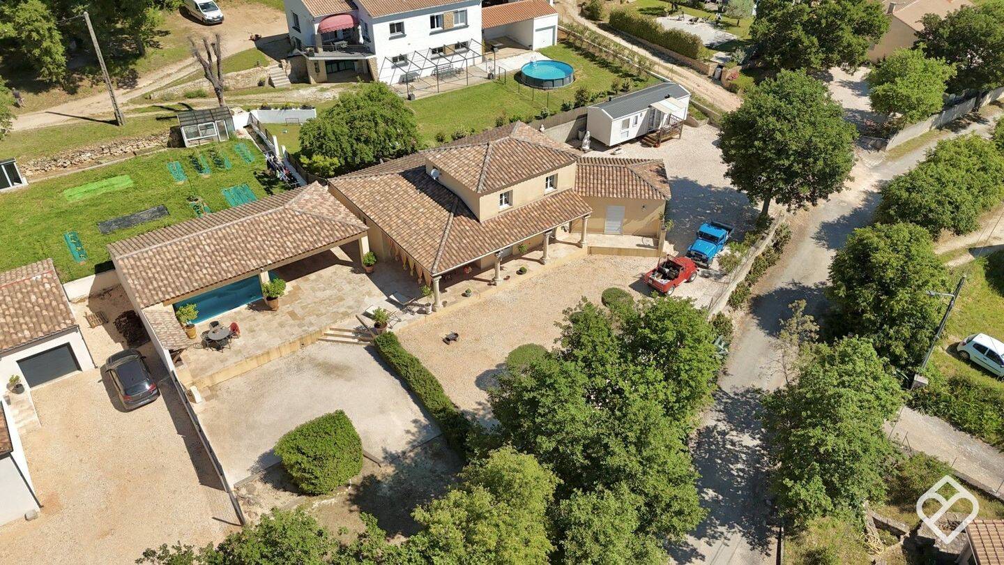 Maison à vendre, 134m², SAINT MARCEL DE CAREIRET