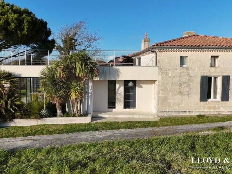 Maison à vendre, 280m², CHENAC SAINT SEURIN D'UZET