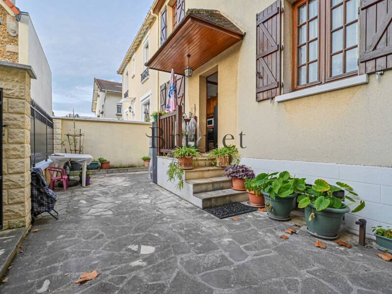 Maison à vendre, 40m², SAINT MAUR DES FOSSES