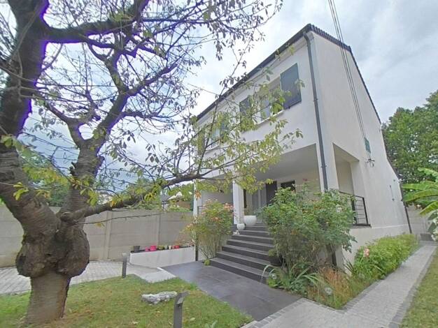 Maison à vendre 550 000 € 6 pièces 4 chambres 135 m² 262 m² de terrain Bezons 95870