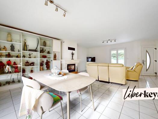 Maison à vendre 849 000 € 6 pièces 5 chambres 198 m² 1 126 m² de terrain Peripherie Clapiers 34830