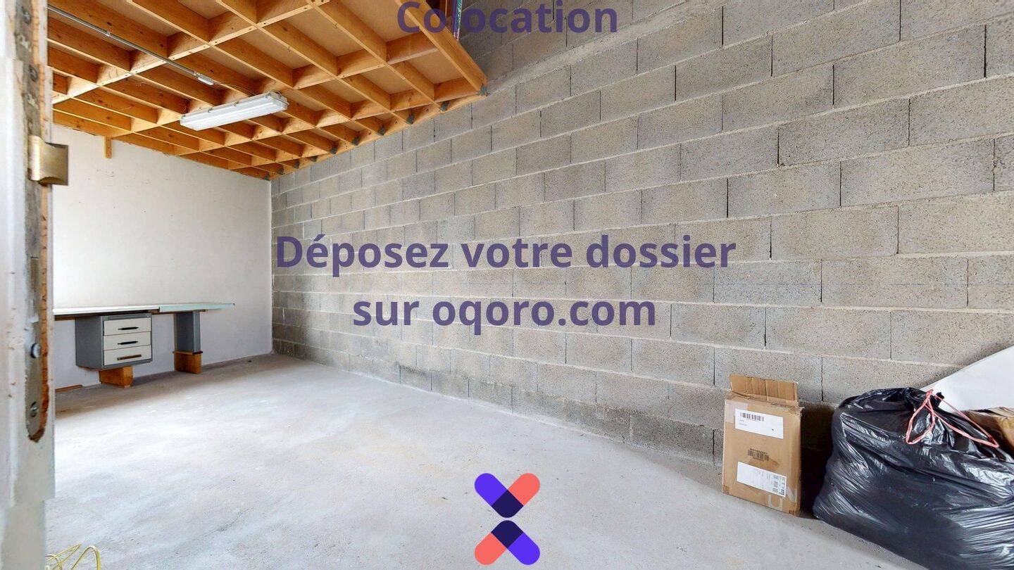 Chambre en colocation maison meublée — 22