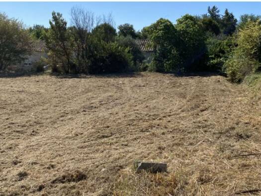 Terrain constructible viabilisé à vendre 169 000 € 400 m² de terrain Entre-Vignes 34400