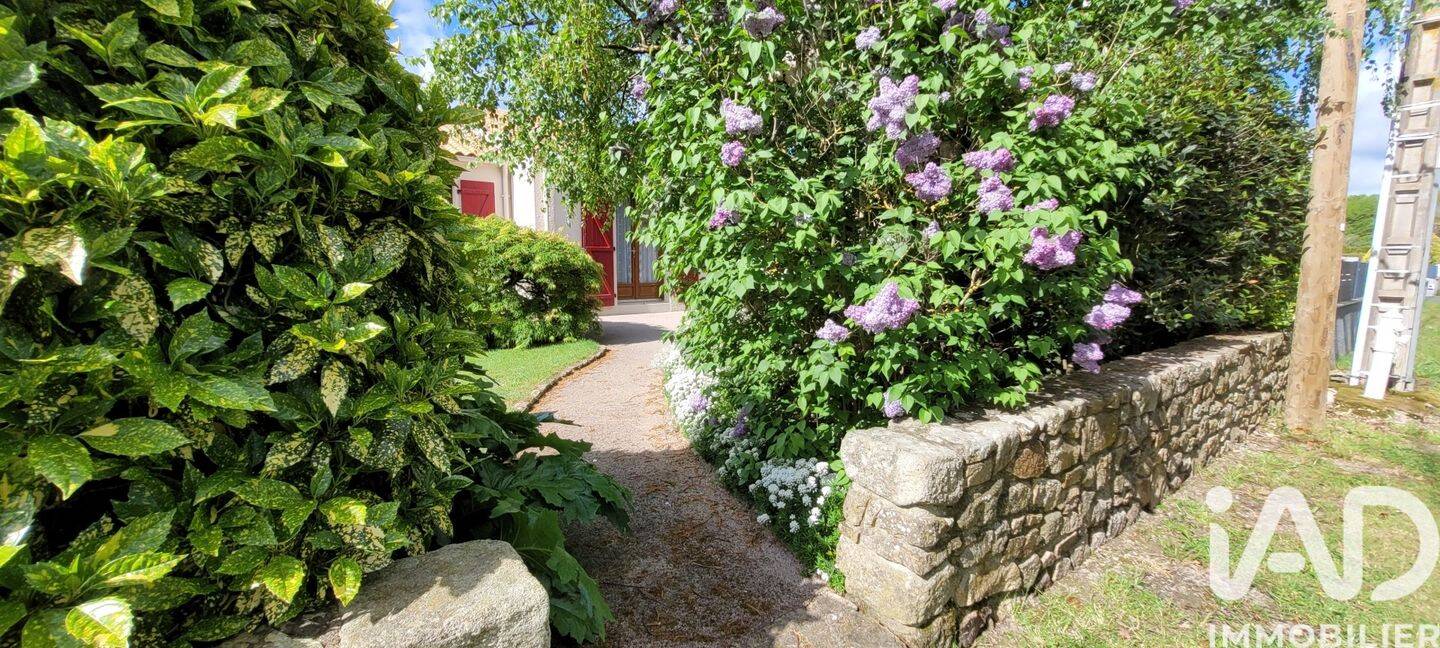 Maison à vendre, 151m², SAINT DENIS LA CHEVASSE