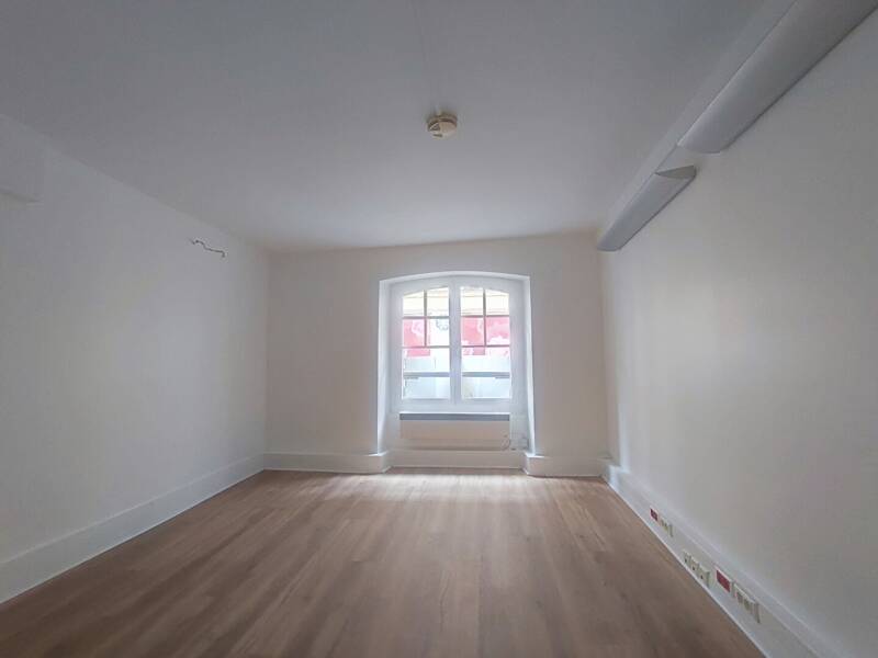 Maison à louer, 92m², PARIS 2E