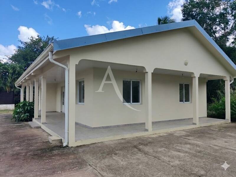 Maison à louer, 93m², LES TROIS ILETS