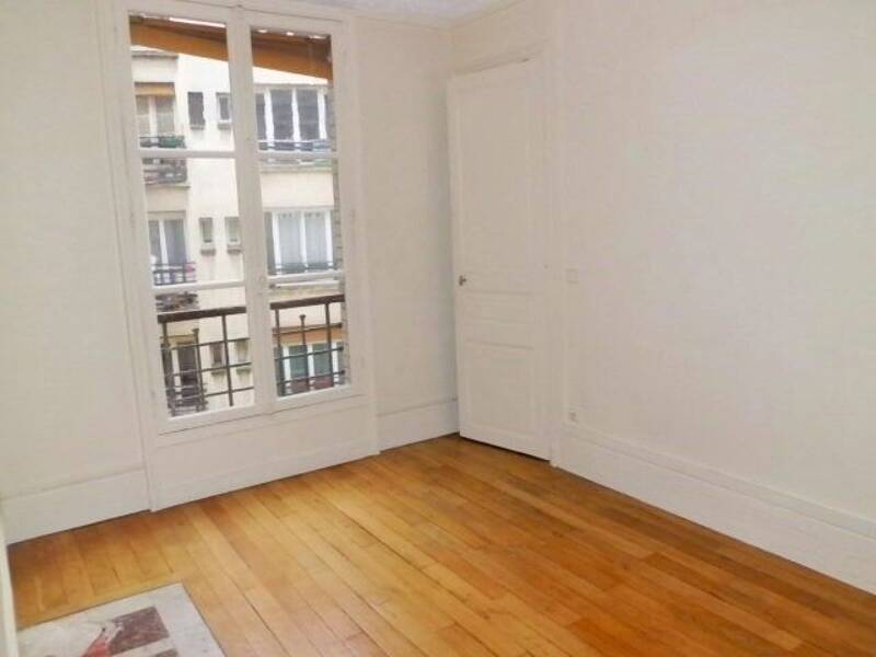 Maison à louer, 22m², PARIS 18E