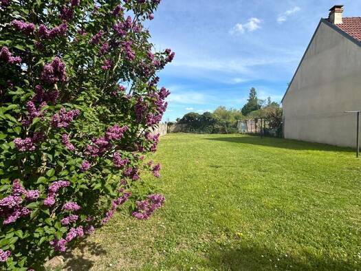 Maison à vendre 730 000 € 8 pièces 6 chambres 176 m² 698 m² de terrain Saclay 91400
