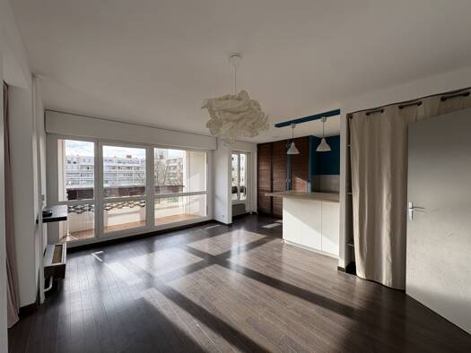 Appartement à louer 1 045 € 4 pièces 2 chambres 81 m² 2ème étage Metz 57000