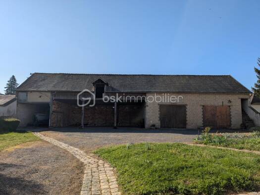 Maison à vendre 199 000 € 6 pièces 4 chambres 150 m² 1 211 m² de terrain Courtenay 45320