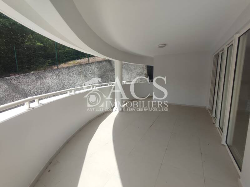 Maison à louer, 89m², LES TROIS ILETS