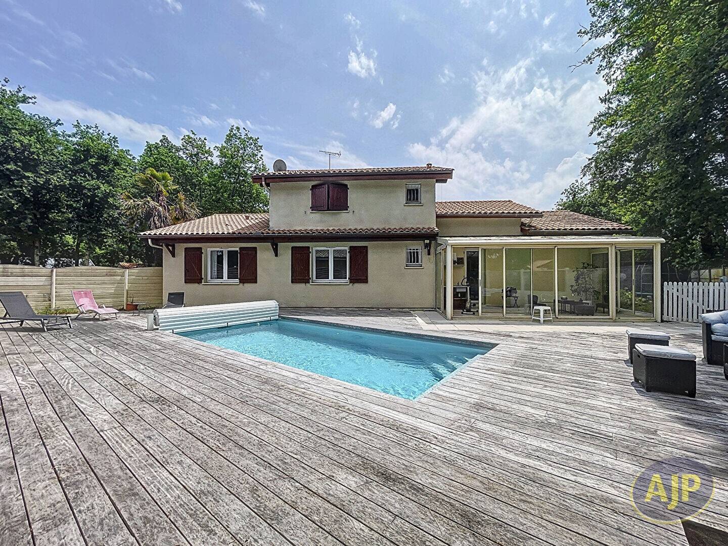 Maison à vendre, 142m², GUJAN MESTRAS