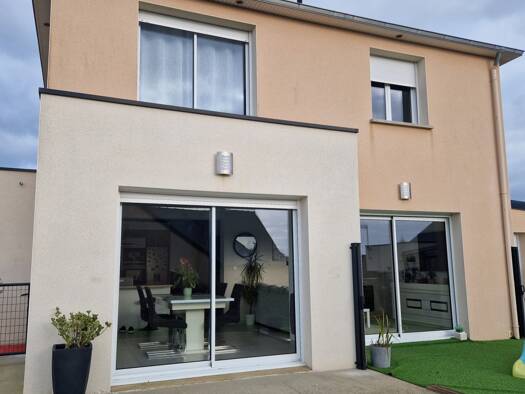 Maison à vendre 259 700 € 5 pièces 3 chambres 96 m² 698 m² de terrain La Prénessaye 22210