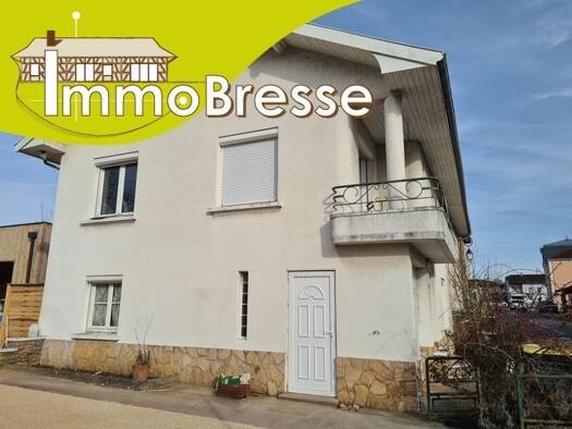 Maison de ville à vendre 189 000 € 5 pièces 4 chambres 104 m² 216 m² de terrain Polliat 01310