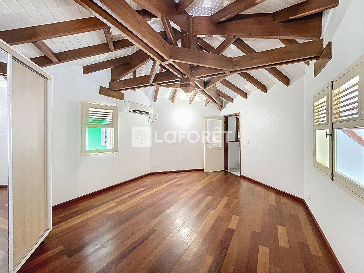 Maison à vendre, 150m², PETIT BOURG