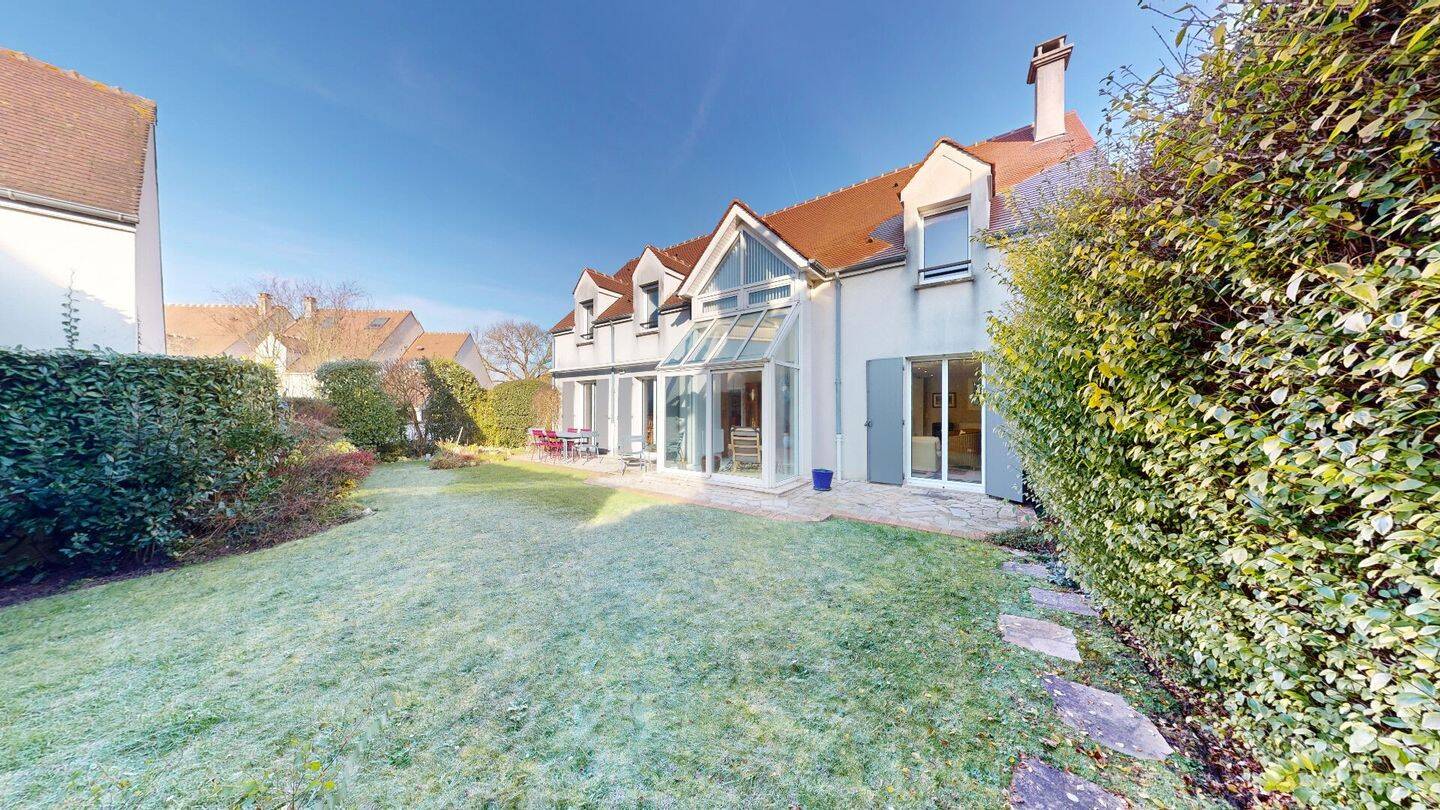 Maison à vendre, 205m², SAINT NOM LA BRETECHE