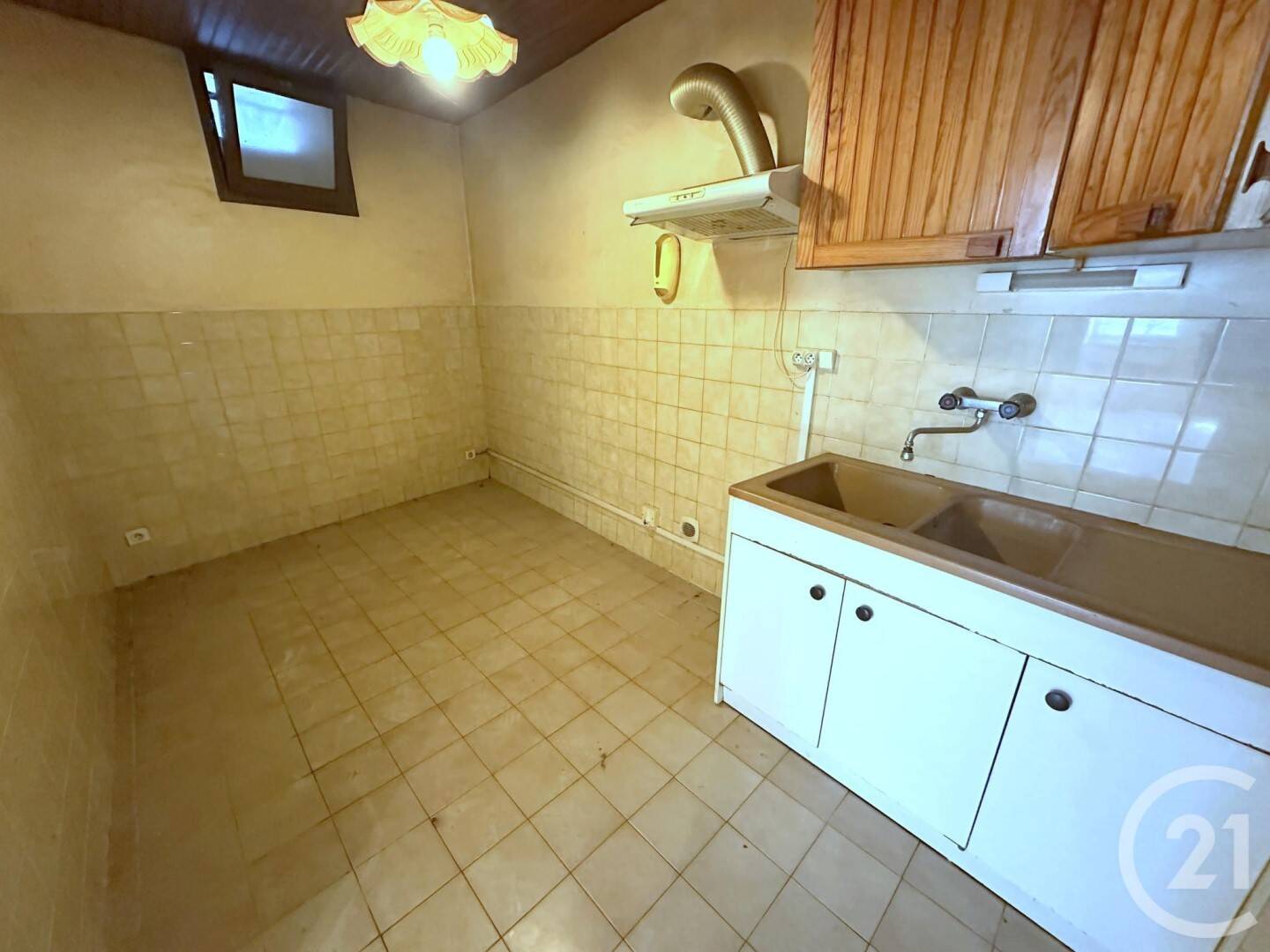 Maison à vendre, 95m², VILLIEU LOYES MOLLON