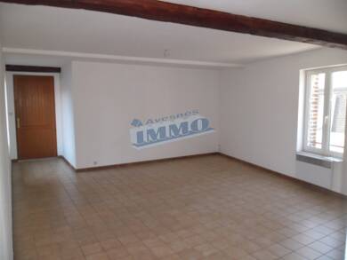 Appartement à louer 515 € 3 pièces 2 chambres 59 m² RDC Avesnes le Comte 62810