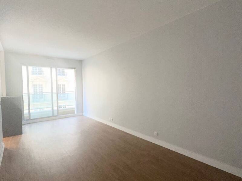 Maison à louer, 32m², PARIS 16E