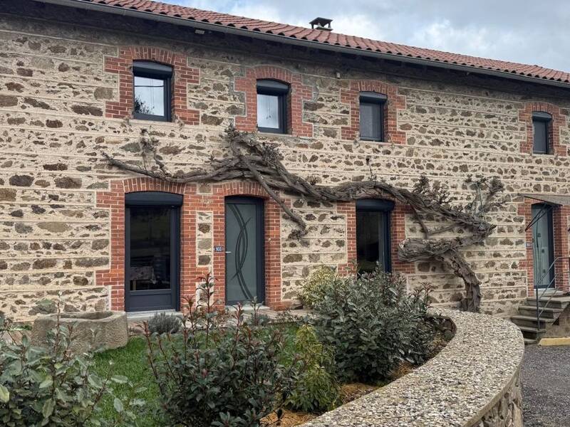 Maison à louer, 81m², CHEVRIERES