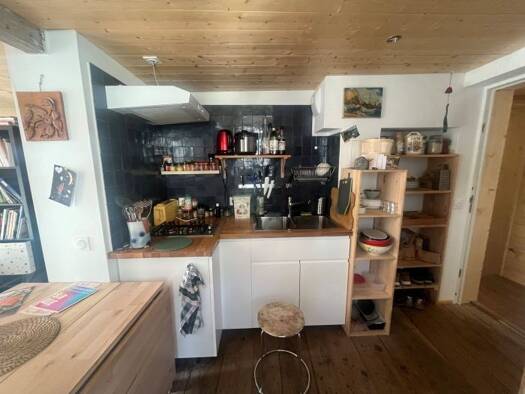 Appartement à louer 490 € 1 pièce 1 chambre 31 m² 1er étage Nord Ouest Égletons 19300