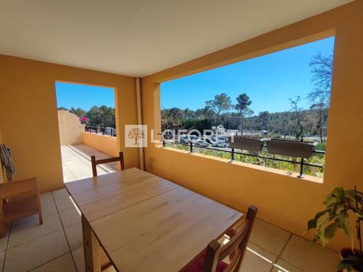 Appartement à vendre 349 000 € 3 pièces 2 chambres 64 m² Étage 1/2 Nord Roquefort les Pins 06330