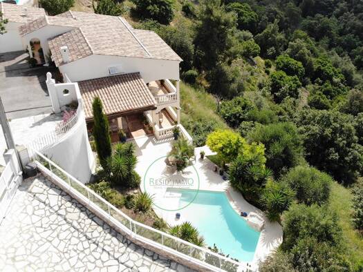 Villa à vendre 892 500 € 7 pièces 5 chambres 290 m² 6 190 m² de terrain St Blaise 06670