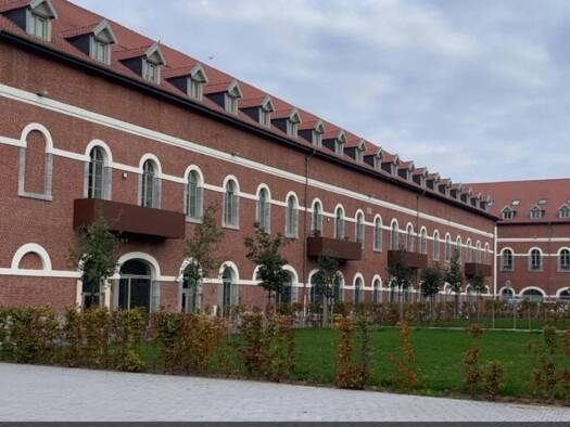 Duplex à vendre 299 000 € 4 pièces 3 chambres 155 m² Étage 2/2 Centre-Neuf Bourg-Quesnoy-Delsaux-Musée-Cannoniers-Gare Valenciennes 59300