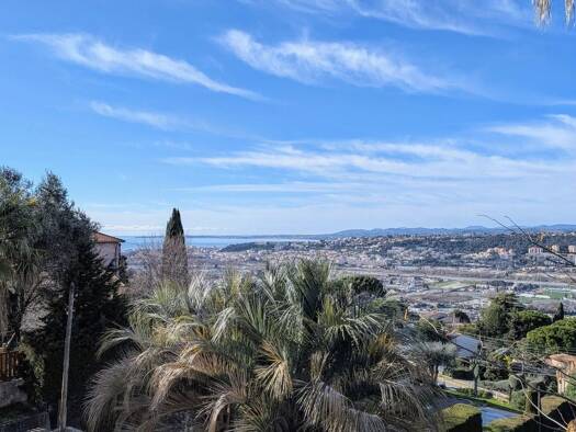 Villa à vendre 1 195 000 € 6 pièces 200 m² 1 600 m² de terrain Corniche Fleurie Nice 06200