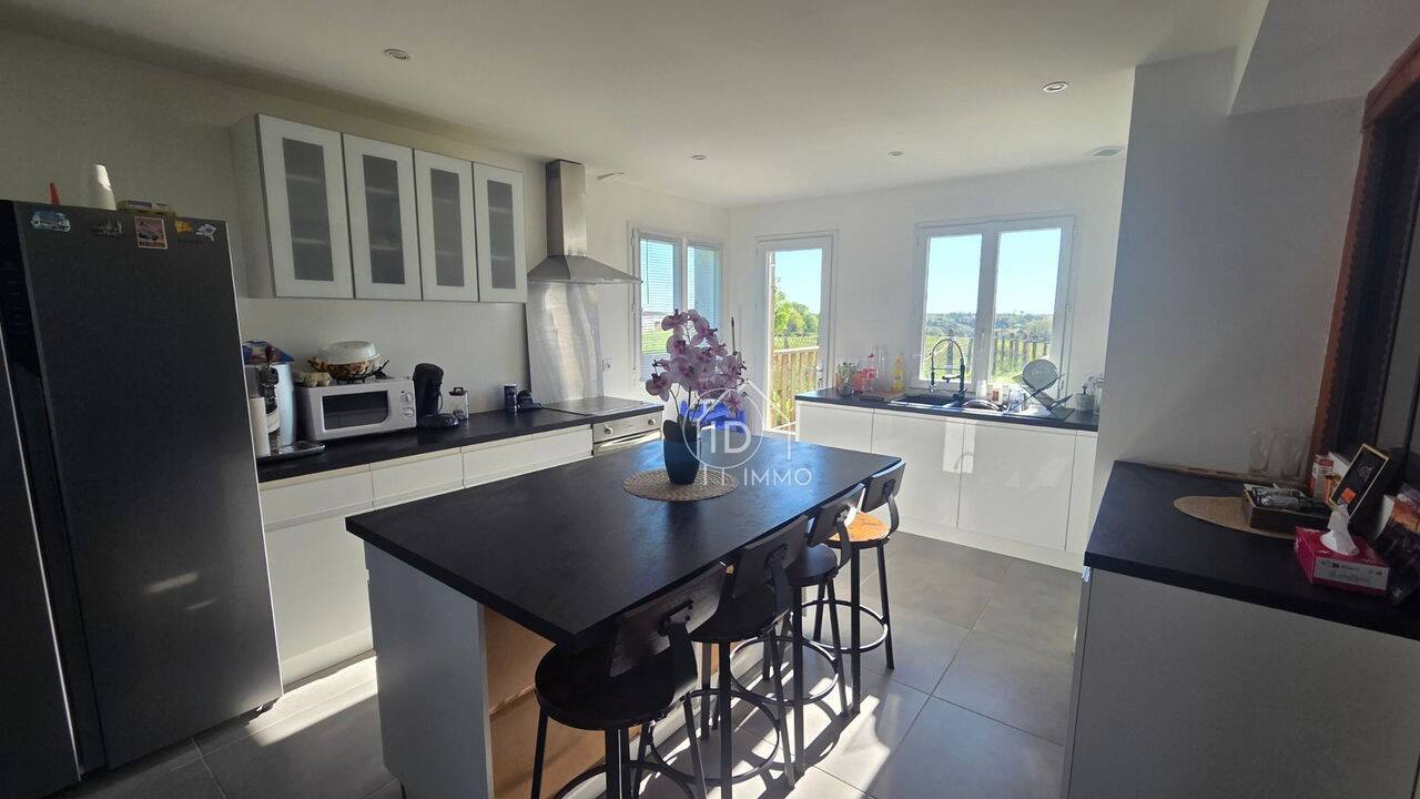 Maison à vendre, 167m², EYGURANDE ET GARDEDEUIL