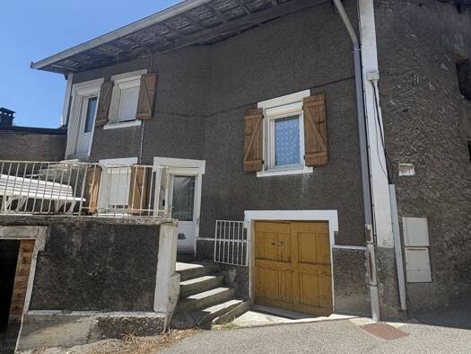 Maison à vendre 130 000 € 8 pièces 4 chambres 111,94 m² Saint-Martin-de-la-Porte 73140