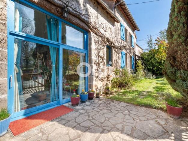 Maison à vendre 318 000 € 6 pièces 4 chambres 227,4 m² 1 086 m² de terrain Saint-Maurice-la-Souterraine 23300