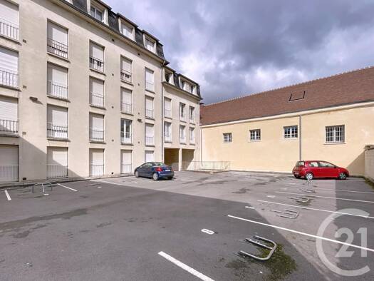 Parking à louer 55 € 10 m² Compiègne 60200