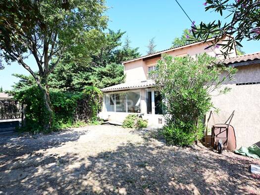Maison à vendre 352 630 € 4 pièces 3 chambres 110 m² 252 m² de terrain Velorgues-Petit Palais L'Isle-sur-la-Sorgue 84800