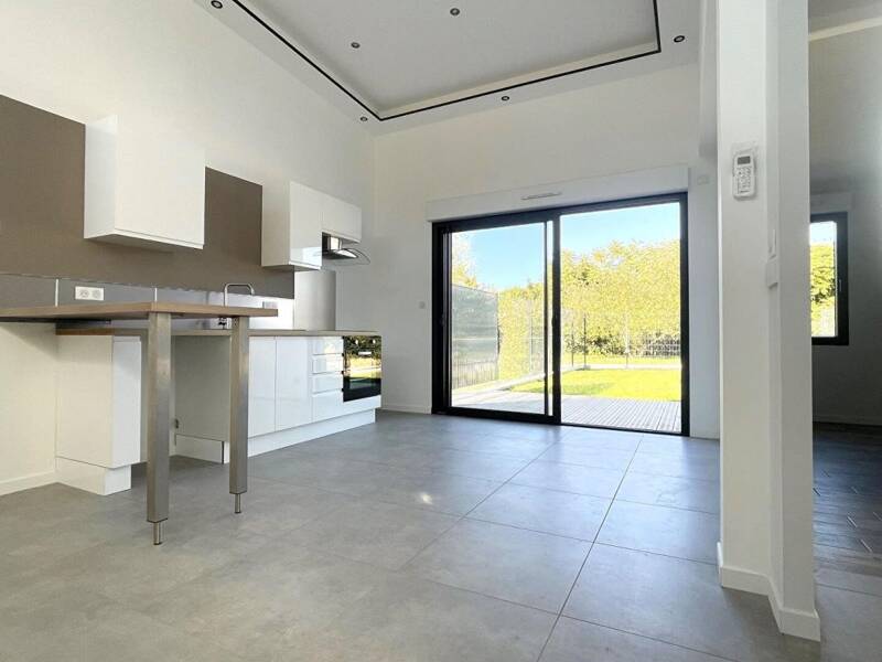 Maison à louer, 67m², SAINTES