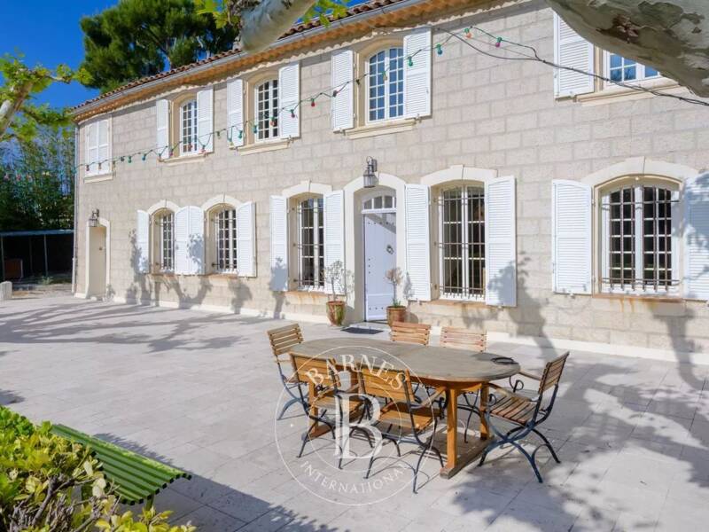 Maison à vendre, 371m², MARSEILLE 13E