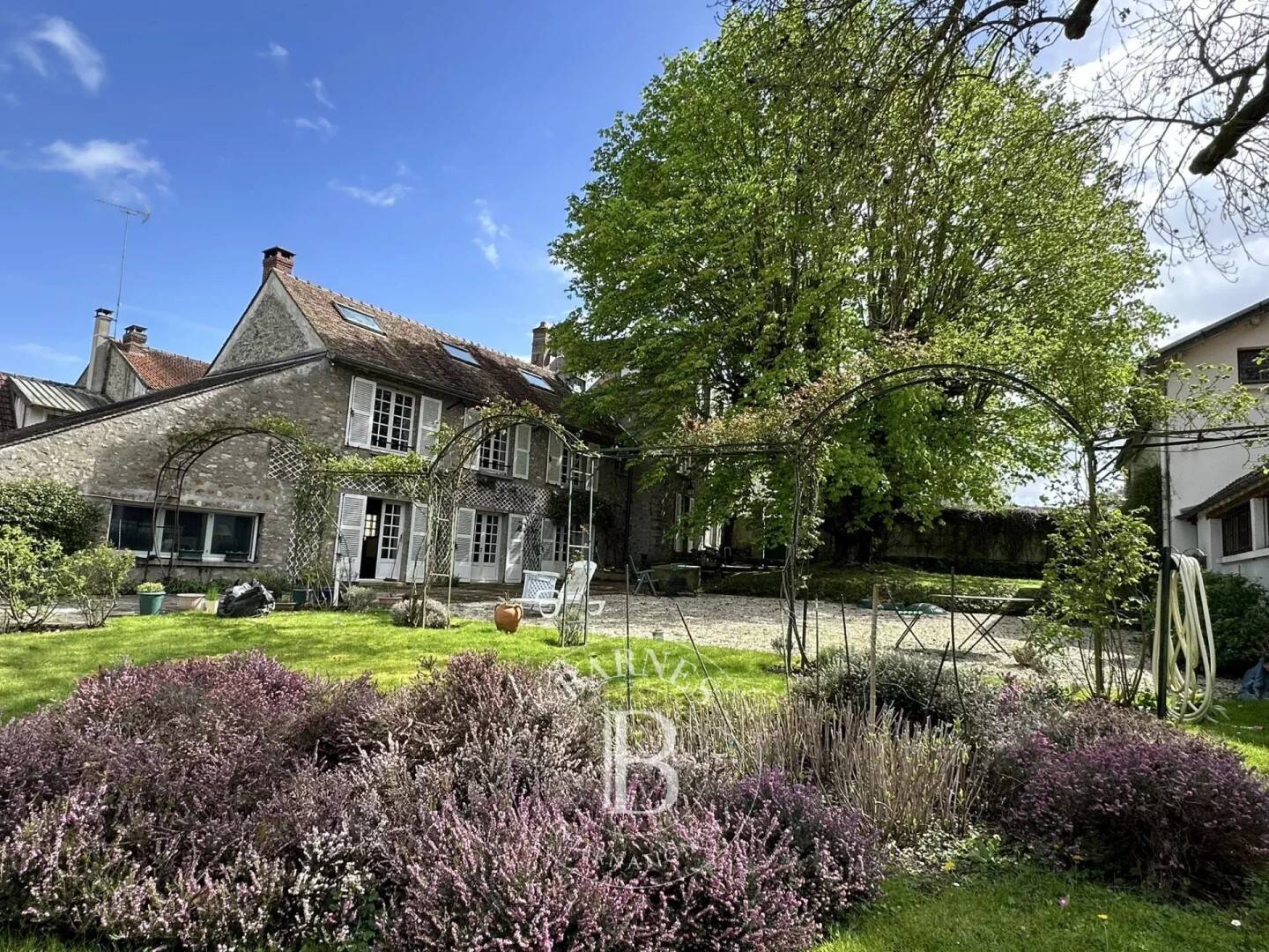 Maison à vendre, 300m², JANVILLE SUR JUINE