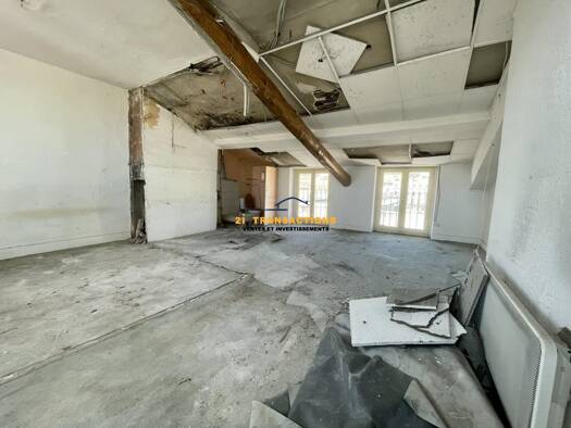 Appartement à vendre 32 000 € 1 pièce 28 m² Étage 5/6 Saint-Étienne 42000