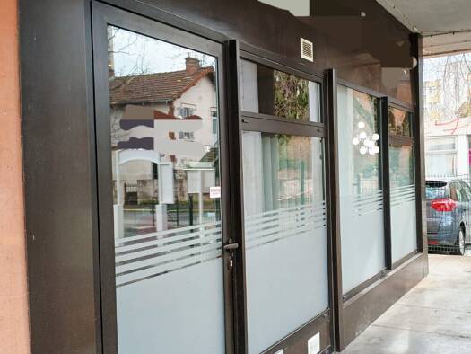 Local commercial à vendre 28 500 € 42 m² de surface de vente Sainte Eugene Aurillac 15000