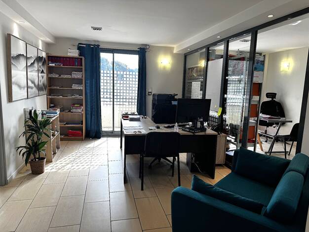 Espace bureau à louer 1 200 € 80 m² de bureaux Bellecroix-Pont d'Avignon Villeneuve les Avignon 30400