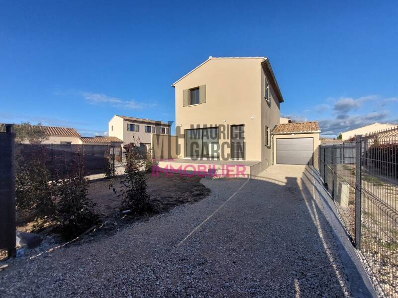 Maison à louer, 97m², PERNES LES FONTAINES