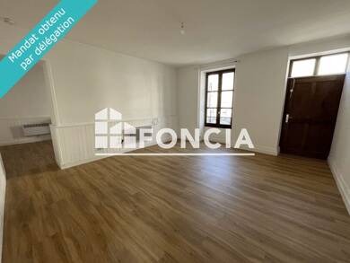 Appartement à louer 438 € 2 pièces 1 chambre 64,2 m² RDC Vinay 38470