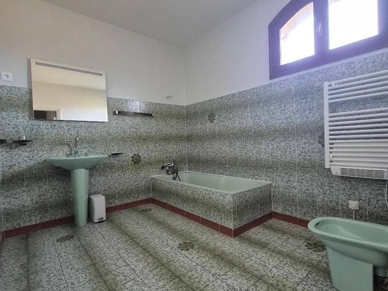 Maison à louer, 112m², LA SALVETAT SAINT GILLES